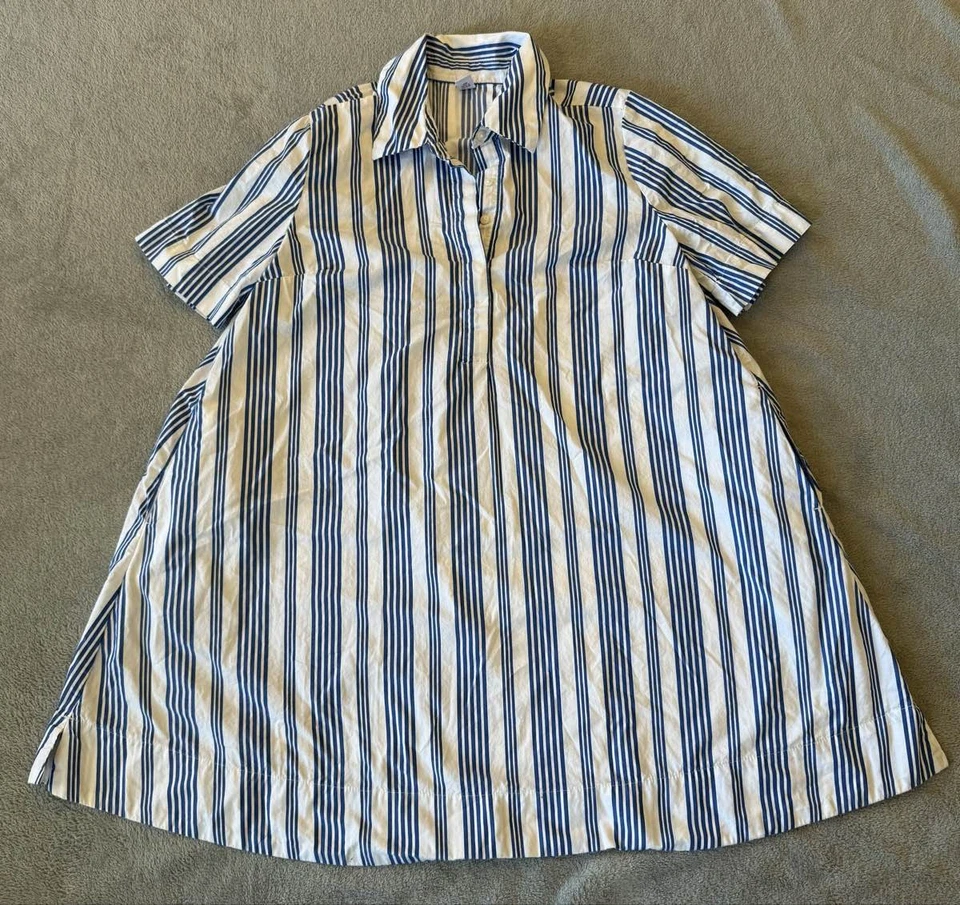 Vestido túnica manga corta con cuello a rayas abotonado azul blanco Foto 1 de 4