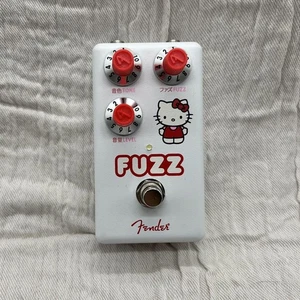 Fender Hello Kitty Fuzz Pedal White Limited Edition Discontinued - Picture 1 of 4