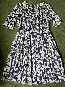 JIGSAW Silk Print Pleated Dress Size 12 - Picture 1 of 9