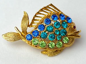 Vintage Gold Tone Fish Pin / Brooch Blue & Green Rhinestones - Picture 1 of 10