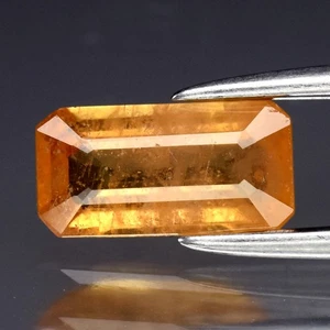 π 0.85ct 7.7x4mm Octagon Yellow Sapphire - Madagascar Gemstone - Picture 1 of 4