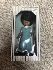 Vogue 1978 Ginnette Black Hair & Brown Eyes Green Jumper White Shirt 301930 - Picture 1 of 3