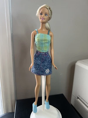 Barbie principios de la década de 2000 Moda Estilo Fiebre Muñeca, Rodillas Flexibles, Rubia Foto 1 de 4