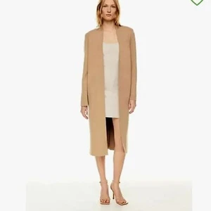 Suéter Cárdigan Tejido ARITZIA Babaton Marrón Camel Plumero Largo Almohadilla para el Hombro XS - Imagen 1 de 8