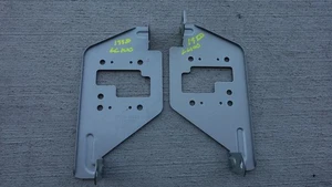 1998-2000 Lexus LX470 RADIO BRACKET LEFT RIGHT Radio OEM - Picture 1 of 3