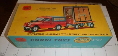 Corgi Toys  GIFT 19  land rover Gabbia elefante Land Rover + rimorchio Chipperfi - Immagine 1 di 4