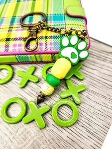 Paw print keychain, cat paw, dog paw, animal lover. - Picture 1 of 8