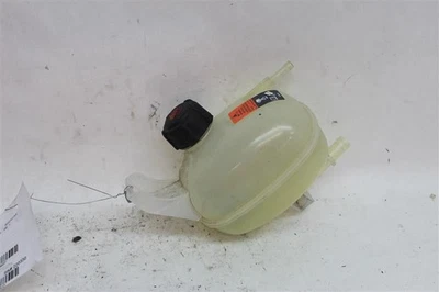 RADIATOR OVERFLOW BOTTLE Nissan Versa 2018 18 2019 19 2020 20 1143837 Foto 1 de 4