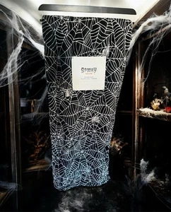 Spooky Hollow schwarz und silber Spinnen & Netze oversized Plüsch 60 x 70 ultra weich - Bild 1 von 2