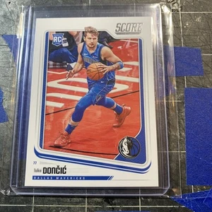 2018-19 Panini Chronicles - Score Luka Dončić #681 (RC) - Picture 1 of 5