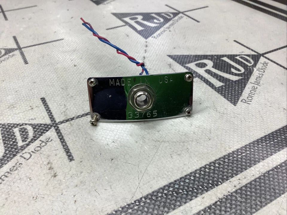 Placa de salida de entrada Carvin años 80 Switchcraft Foto 1 de 2