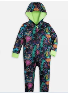 Size 4 Boys Neon CARS Hooded Sleeper/overalls NIP DIsney Store - Picture 1 of 2
