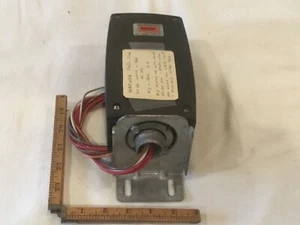 Warner Electric MCS-144 Reflex Photoscanner  Parts Not Working - Picture 1 of 7