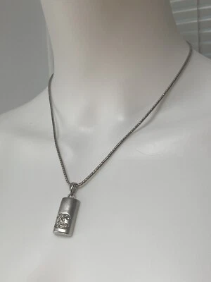 Raro Collar CHANEL Diamante/Estrás CC Entrelazado Logo Dije Colgante Foto 1 de 4