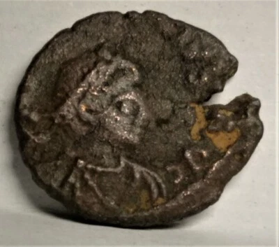 Roman Empire - SALVS REIPVBLICAE - Centenionalis - Theodosius I - 379-395 AD - Image 1 of 2