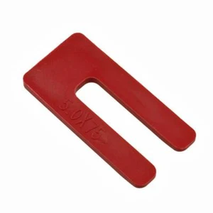 Qty 500 Window Packer 5mm x 75mm x 36mm Red Plastic Horseshoe Packing Shim - Picture 1 of 2