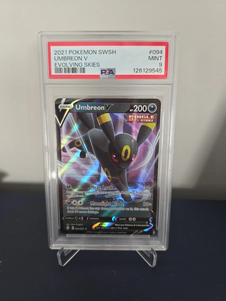 PSA 9 Umbreon V 094/203 SWSH07: Evolving Skies Holo - Image 1 of 1