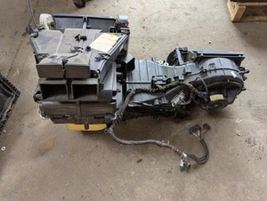 2011-2014 Volkswagen Jetta Wagon HVAC Evaporator Core Blower Box AC Heater OEM. - Picture 1 of 9