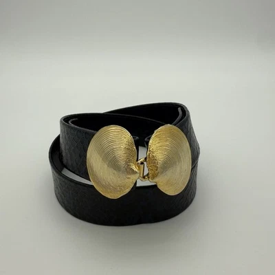 Cinto de pele de cobra preto vintage com fecho de concha dourada – Cinto de cintura declaração - Imagem 1 de 4