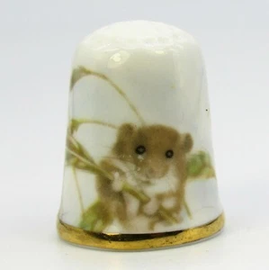 THIMBLE COLLECTORS CLUB, CORNFIELD BY VICTORIA, ENGLAND (TM156) - Picture 1 of 5