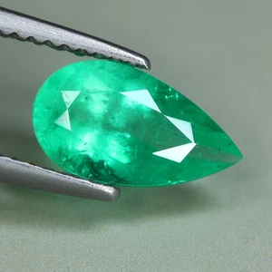 1,36 Cts_Top Lustroso_100 % Natural Colombiano AAA+ Esmeralda Verde Brillante Vivo - Imagen 1 de 5