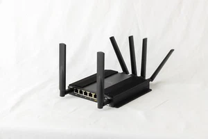 Peplink UBR Plus Cellular Router with Dual LTE Modems - Picture 1 of 6