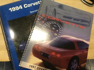 lot of 2 Corvette Specialist Data books 1994 and 1997 - Imagen 1 de 1