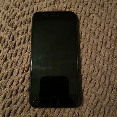 Apple iPhone 7 | 32 GB Unlocked - Great Condition! 100% Legit - Image 1 of 4