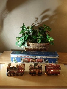 Tren iluminado de porcelana pintado a mano Fabri-Centers 1992 vintage 3 piezas con caja ¡Funciona! - Imagen 1 de 22