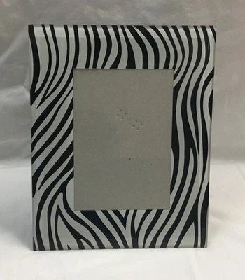 Marco de fotos blanco y negro con estampado de cebra de vidrio 3,5 x 5 marco de fotos usado Foto 1 de 4