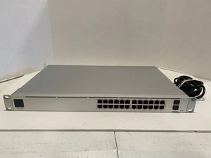 Ubiquiti UniFi USW-Pro-24-PoE 24-Port PoE Pro Switch With Rack Ears Tested Works - Picture 1 of 15