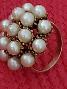 Gorgeous vintage Faux Pearls Pronged  Cluster Cocktail Quality RING Adjustable 8 - Picture 1 of 5