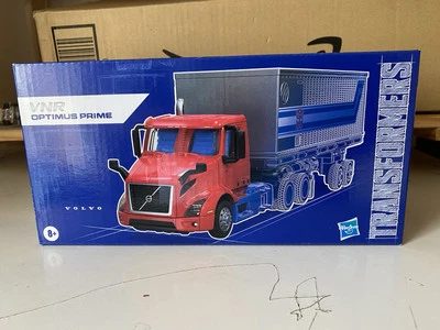 Transformers - Generations - Volvo VNR OPTIMUS PRIME - new/sealed - Image 1 of 2