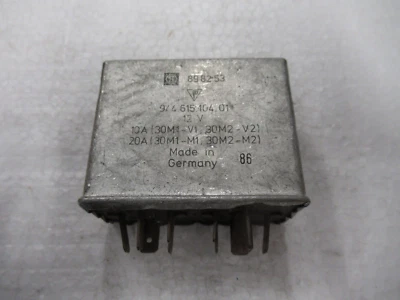 Porsche 944 / 968 Cooling Fans Relay 1982 - 1991 944 615 104 01 - Image 1 of 4