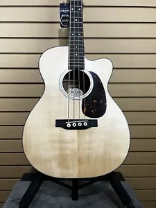 Martin 000CJR-10E Acoustic-electric Bass Guitar - Satin w/ Gig Bag * PLEK*D #712 - Picture 1 of 11