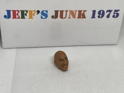 Figura de lucha libre WWE 6" The Rock Dwayne Johnson parte de la cabeza SOLO costumbres desconocidas Foto 1 de 4