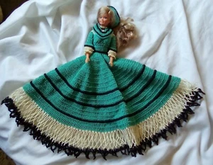 Vintage 1993 Lucky Doll grün gehäkelt Ballkleid ohne Schuhe oder Unterwäsche blond  - Bild 1 von 14