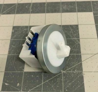 Interruptor de presión de nivel de agua para lavadora Frigidaire 5304511335 Foto 1 de 4