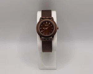 Reloj Pulsera DKNY Malla Marrón Damas NY-8555 Necesita Batería 28 mm - Imagen 1 de 10