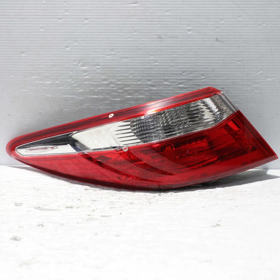 2015-2017 Toyota Camry Quarter Panel Left Side Tail Light OEM 8156006640 - Image 1 of 4
