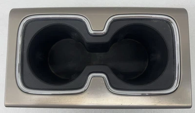 2017 GMC SIERRA DENALI HD 2500 CENTER CONSOLE CUPHOLDER W/ BEZEL OEM 22928557 Foto 1 de 4