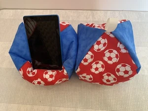 Cuscino calcio iPad Pro supporto tablet kindle supporto dispositivi supporto libro scrivania riordinata - Foto 1 di 6