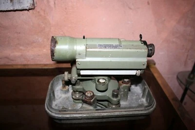 Ancien niveau Suisse Wild Heerbrugg modèle N2 instrument de géomètre - Photo 1/4