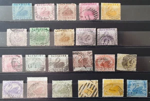 CLASSIC LOT WESTERN AUSTRALIA SWANS BIRDS ANIMALS VF USED W51 - Picture 1 of 1