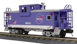 MTH (RAILKING SCALE) NASA EXTENDED VISION CABOOSE! O GAUGE SPACE ROCKET TRAIN - Picture 1 of 2