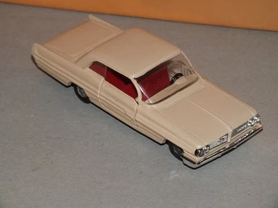 Politoys 49 Pontiac Parisienne Originale quasi perfetta e colore Raro - Immagine 1 di 4