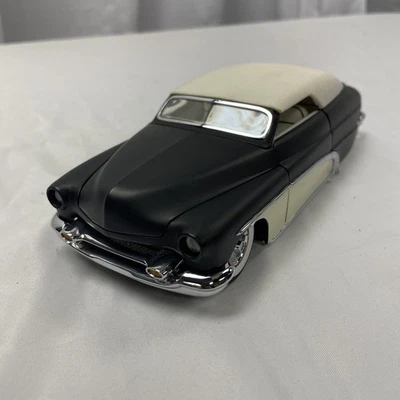 Danbury Mint 1951 Mercury Custom 1:24 Scale Diecast Model Car No Box Black/White - Image 1 of 4