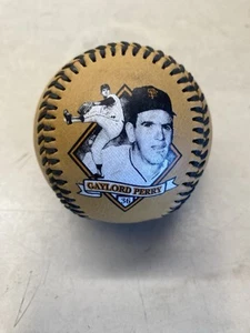 San Francisco Giants Legends Gaylord Perry Souvenir Collectible Baseball - Picture 1 of 5