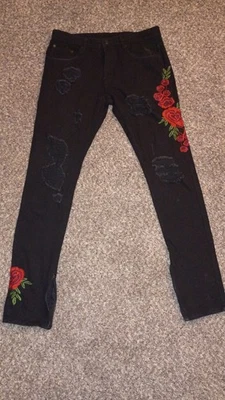 Pantalones de mezclilla desgastados con rosas 34x34 Reckless Los Angeles Foto 1 de 4