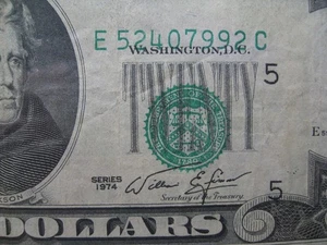 ERROR Note: 1974  $20 TWENTY DOLLAR FRN Note. Third Shift Misaligned. No holes - Picture 1 of 15